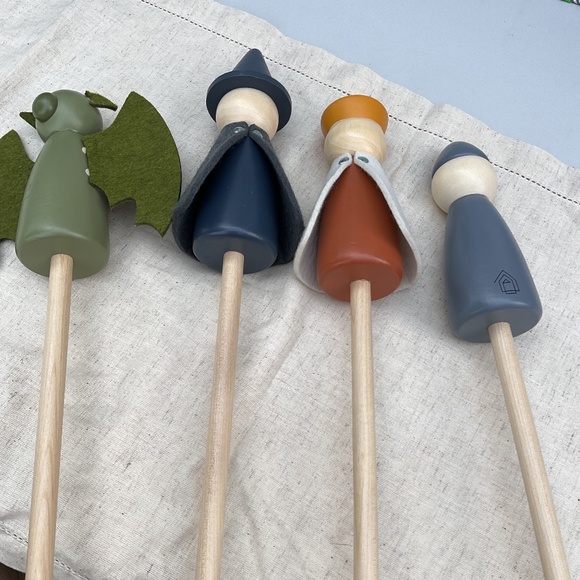 Collection of Scandinavian Wooden Show Puppets Figures King Knight Dragon Wizard - Picture 10 of 16